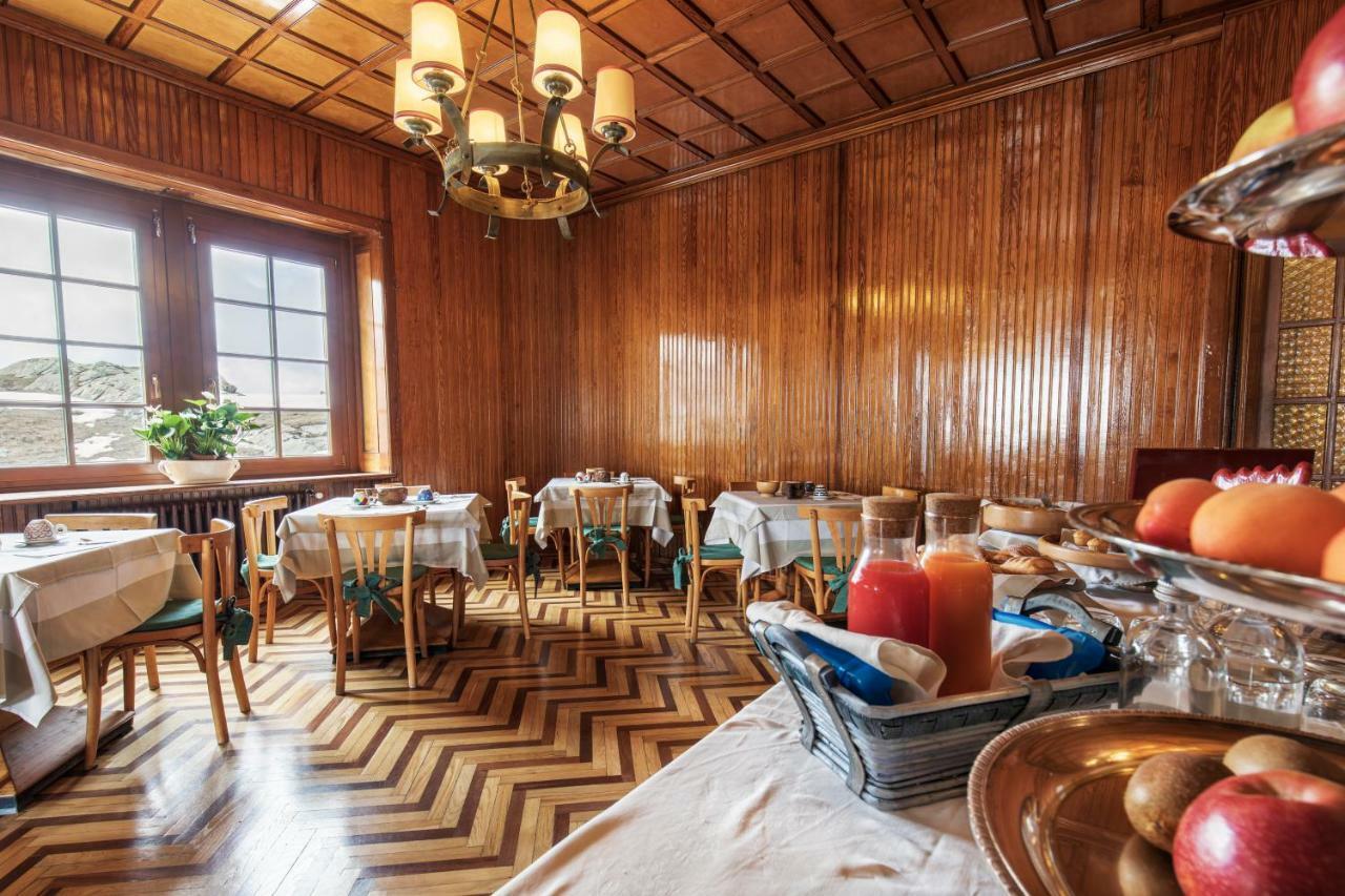 Albergo Italia Saint-Rhemy-En-Bosses Exteriör bild